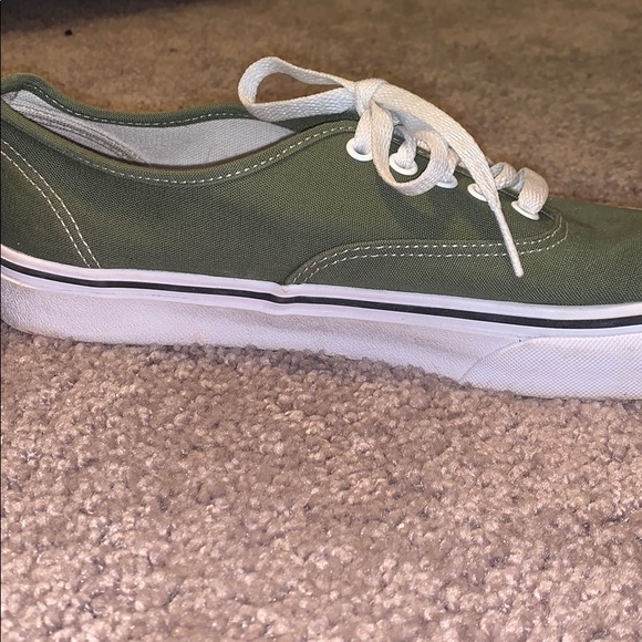 Vans - Picture 4 of 4